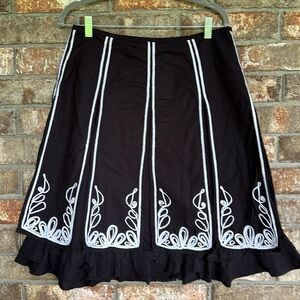 Boston Proper Women Black  Embroidered Box Pleat Flare Skirt sz 6